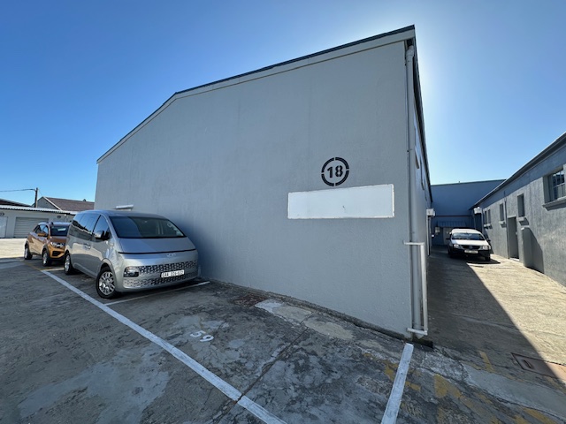 To Let commercial Property for Rent in Maitland Western Cape